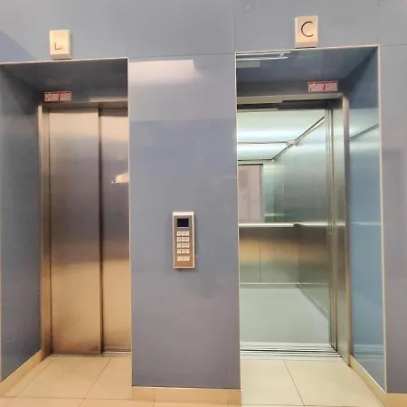 Apartment Mills - Free Parking - Balcony With View - Close To Nivy Mall