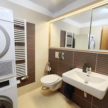 Mills - Free Parking - Balcony With View - Close To Nivy Mall דירה ברטיסלאבה
