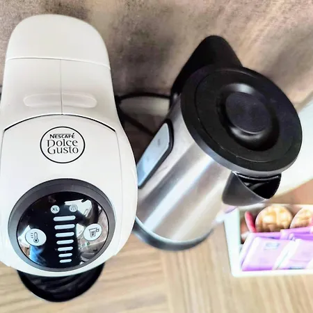 Mills - Free Parking - Balcony With View - Close To Nivy Mall Apartament