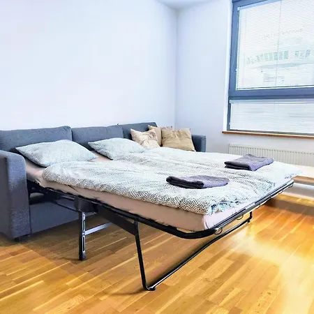 Apartament Mills - Free Parking - Balcony With View - Close To Nivy Mall