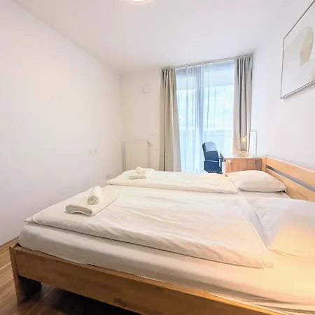 Mills - Free Parking - Balcony With View - Close To Nivy Mall Apartmán *