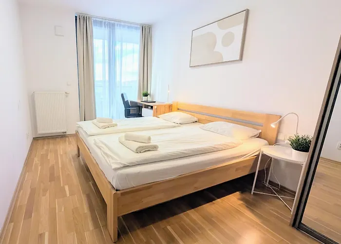 Mills - Free Parking - Balcony With View - Close To Nivy Mall *