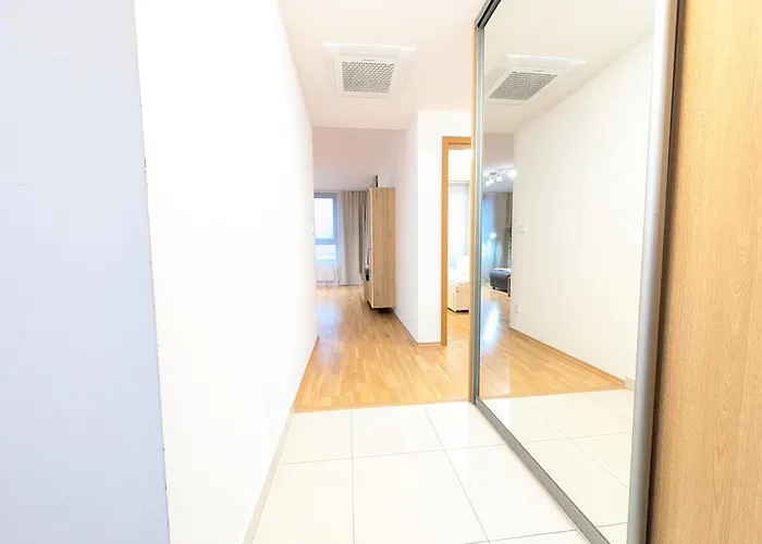 Apartament Mills - Free Parking - Balcony With View - Close To Nivy Mall